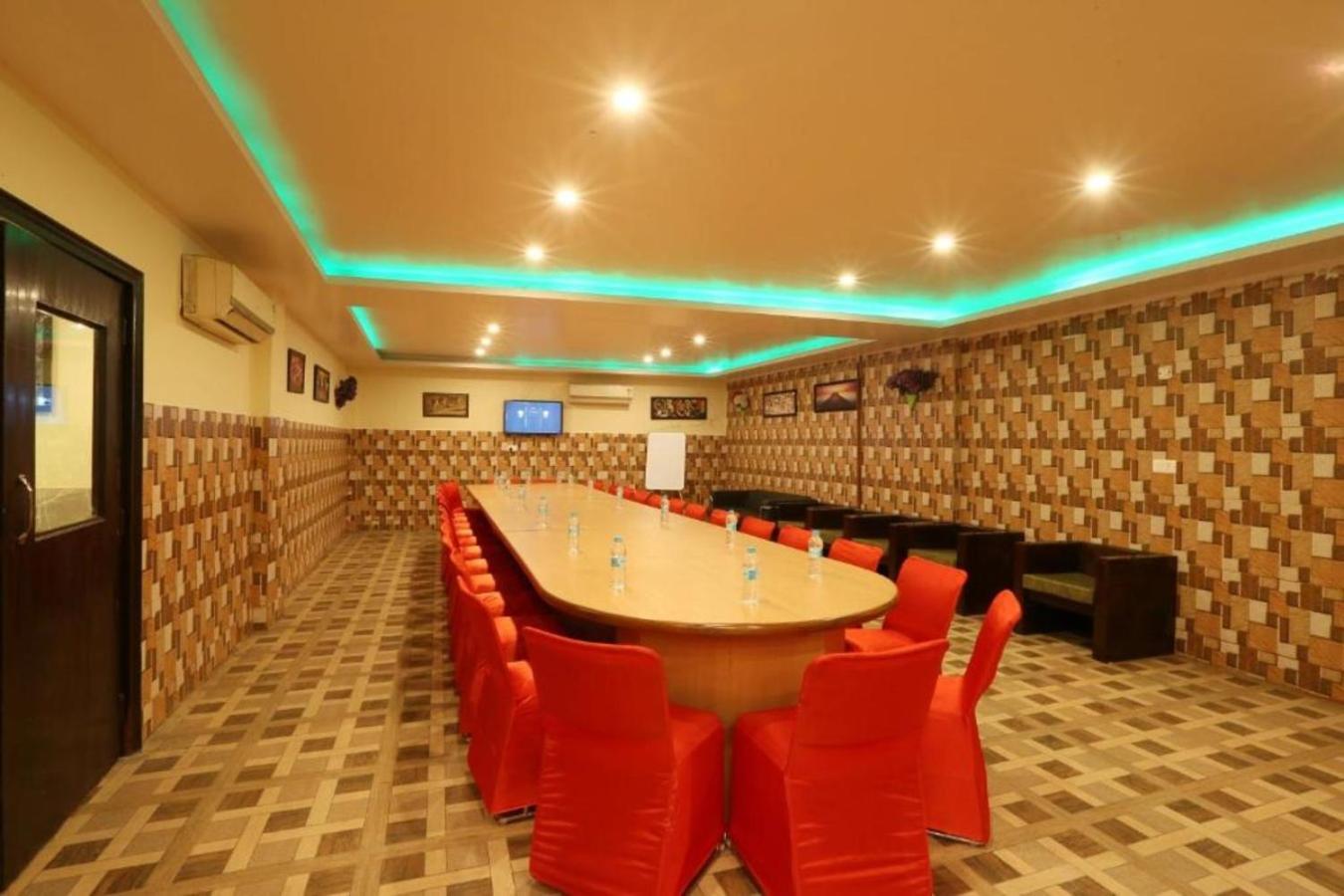 Hotel Castle Blue Neu-Delhi Exterior foto
