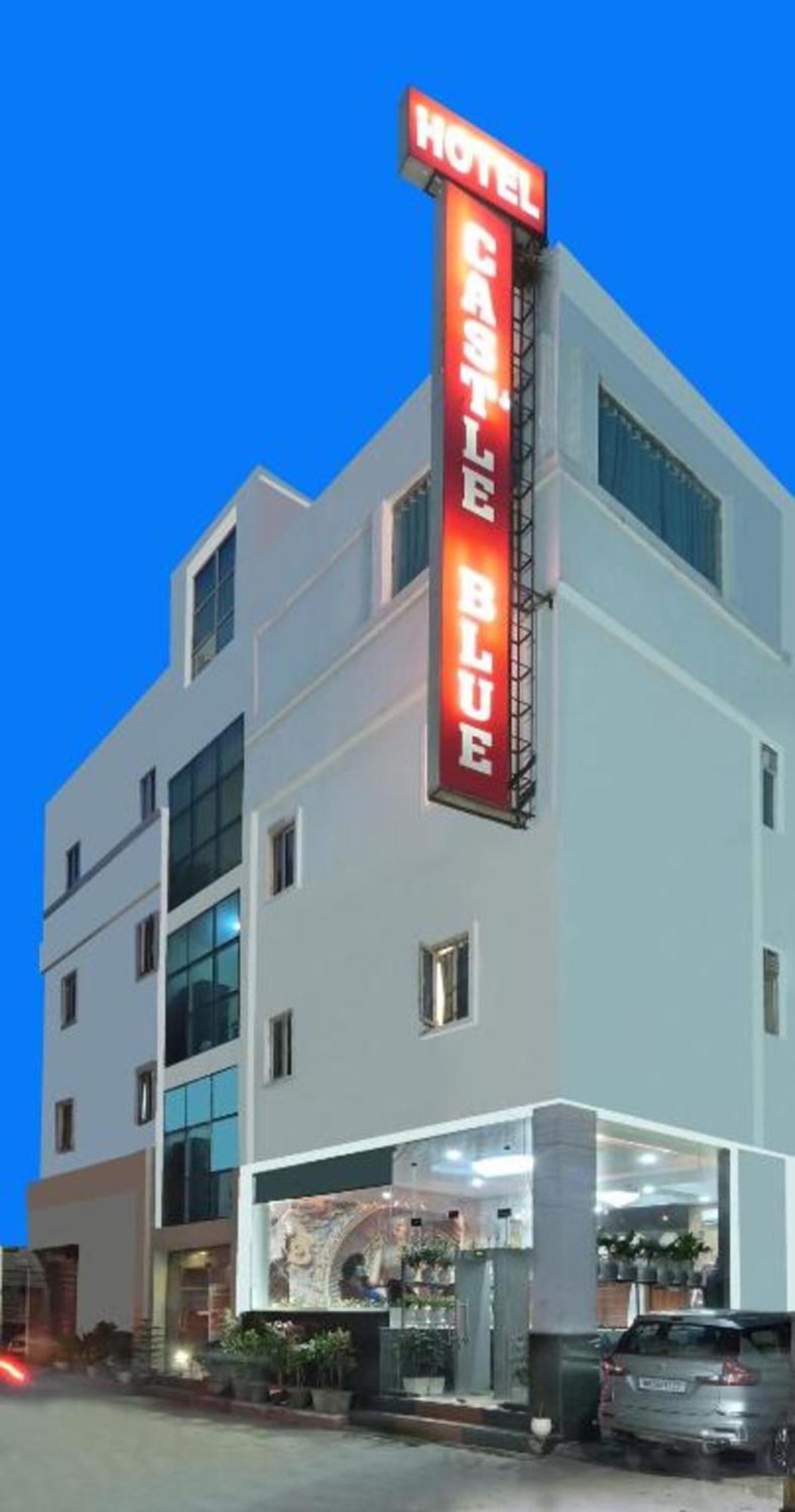 Hotel Castle Blue Neu-Delhi Exterior foto