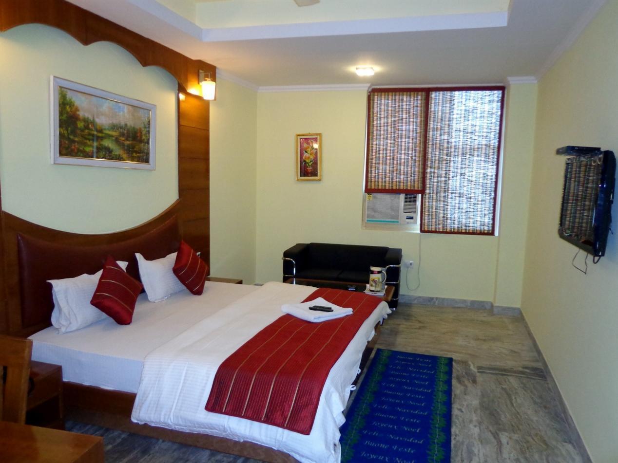 Hotel Castle Blue Neu-Delhi Exterior foto